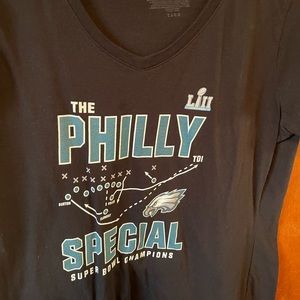 Philadelphia Eagles Women’s T
